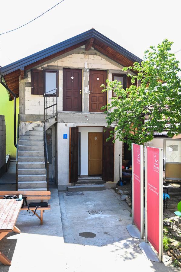 Elem Apartmani Skver Tuzla Exterior foto