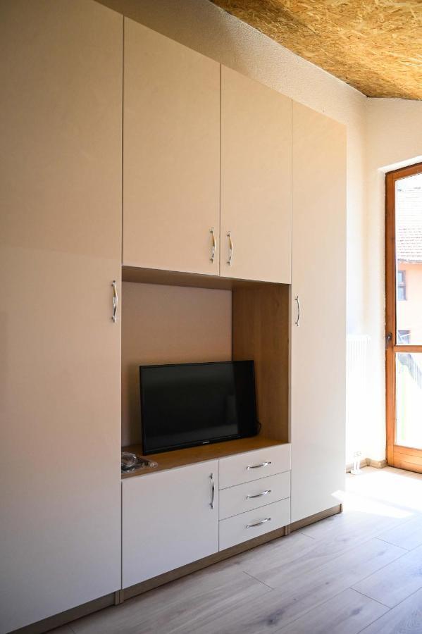 Elem Apartmani Skver Tuzla Exterior foto